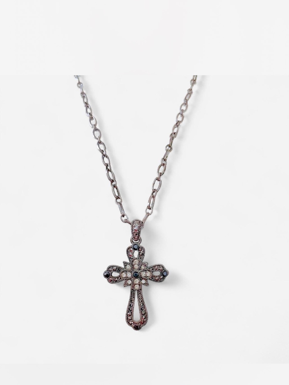 Vintage-Inspired Antique Silver Cross Pendant Necklace - Silver Rhinestone